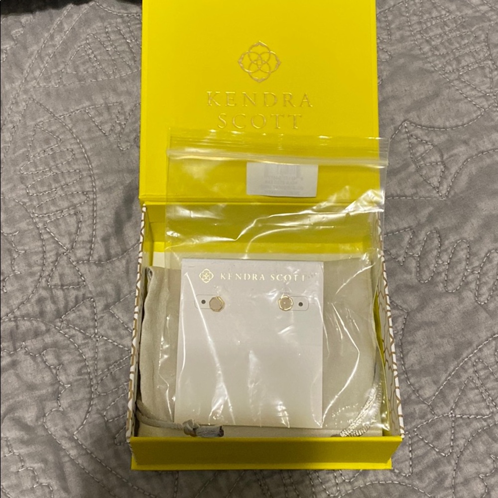 Kendra Scott earrings